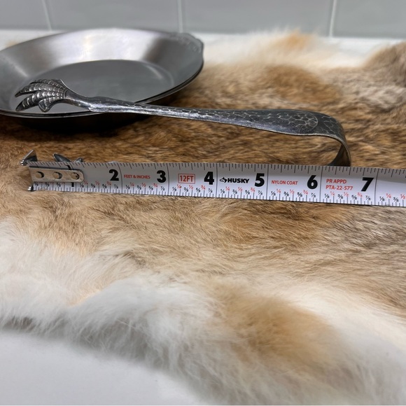 Vintage Hammered Silverplate Bird Claw Tongs & 4 Stainless Japan Small Plates - Picture 13 of 16